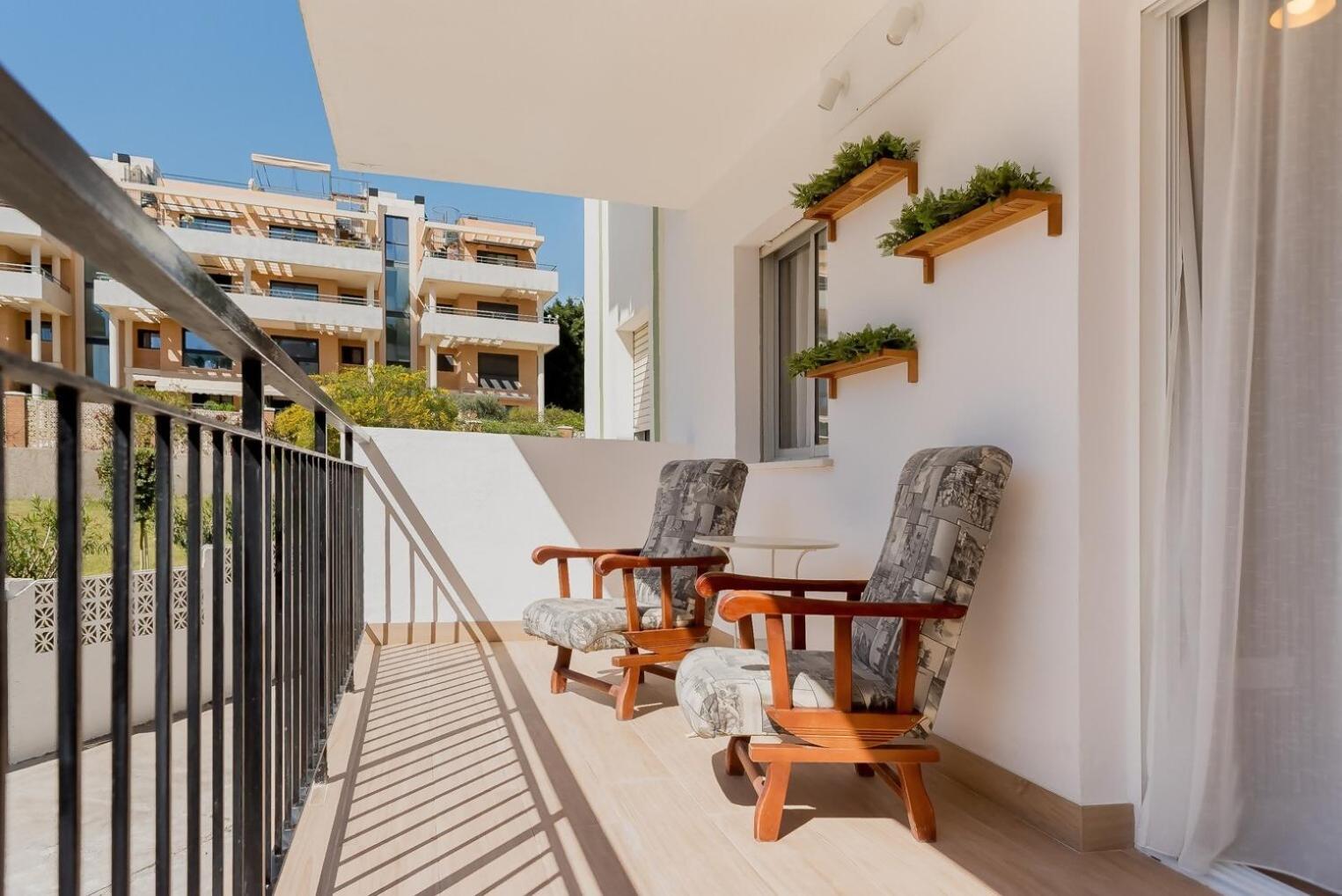 Torremolinos Yellow Fabuloso Andra Luaran gambar