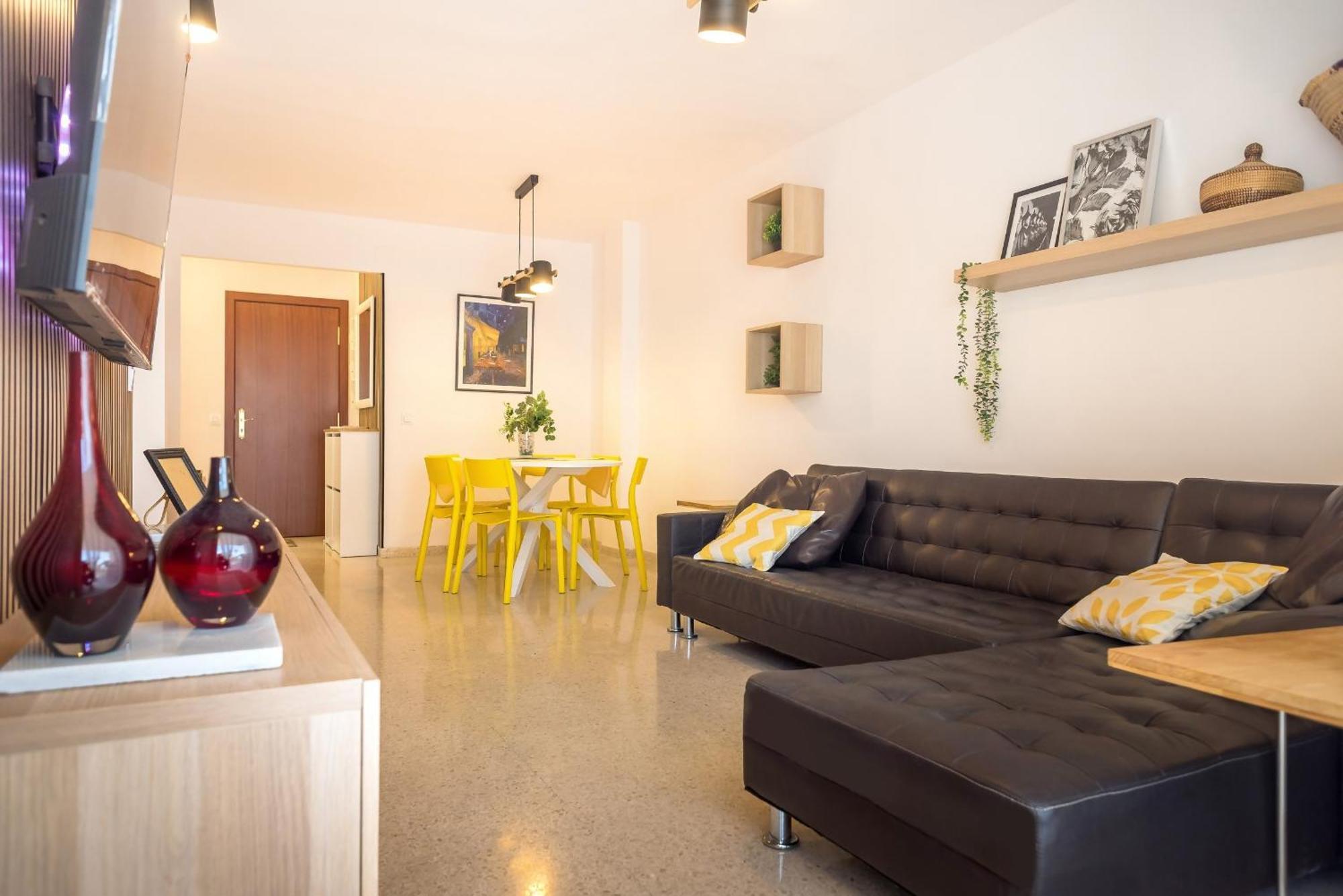 Torremolinos Yellow Fabuloso Andra Luaran gambar