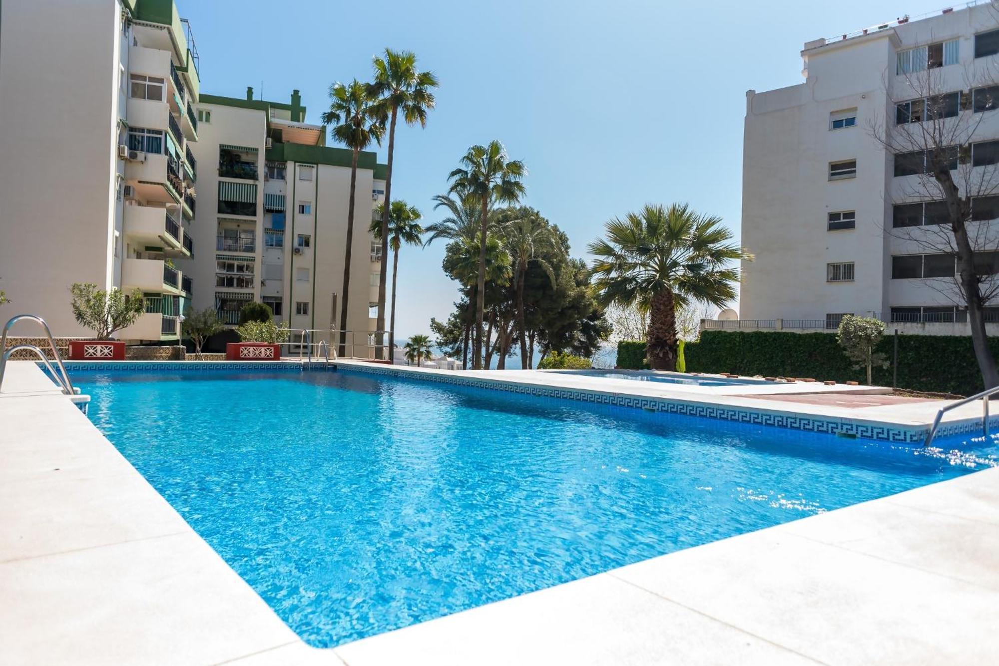 Torremolinos Yellow Fabuloso Andra Luaran gambar