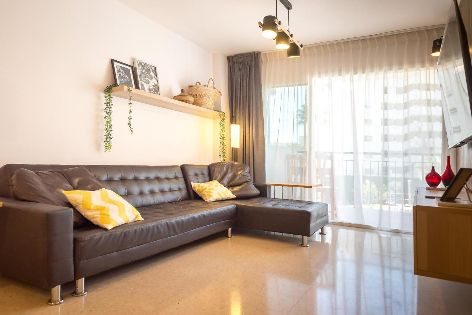 Torremolinos Yellow Fabuloso Andra Luaran gambar